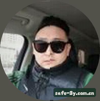 李薇